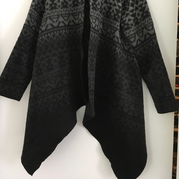 Cynthia Vincent print drape jacket/sweater - Picture 5 of 5